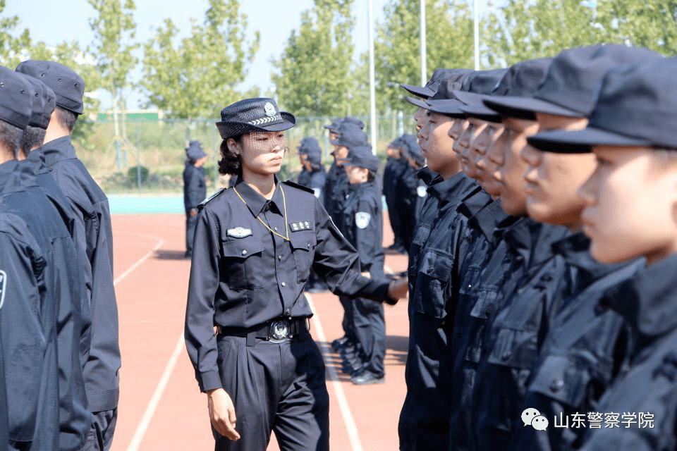 超準(zhǔn)三個(gè)半單雙中特資料,震區(qū)女孩與武警姐姐的雙向奔赴好暖